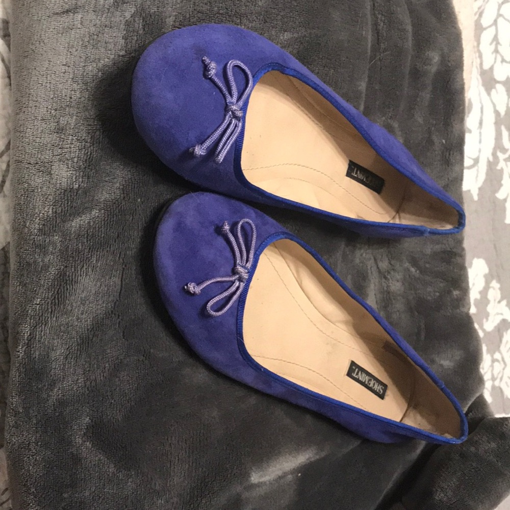 Pretty royal blue ballet flats